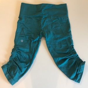 Lululemon In The Flow Crop Size 6